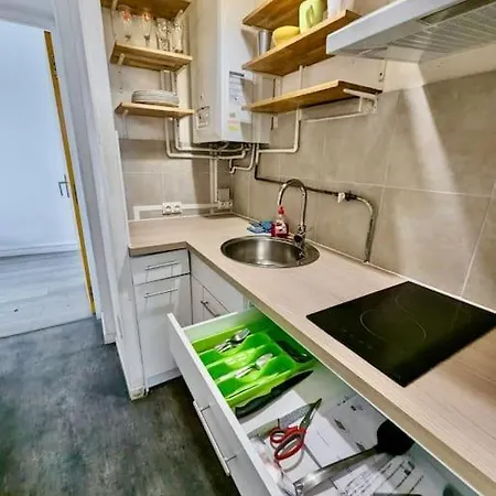 Superbe - Centre&equipée Avec Wifi *